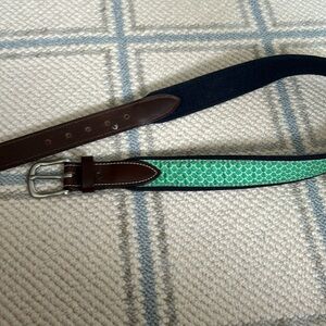 EUC Vineyard Vines St Patrick’s Day Belt Sz 26